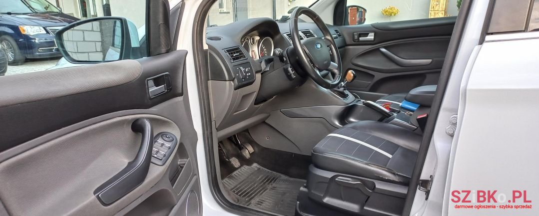 2009' Ford Kuga photo #6