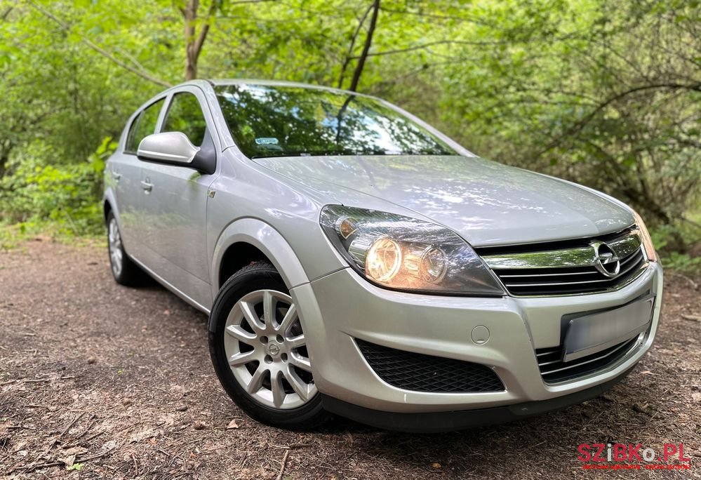 2010' Opel Astra Iii 1.4 photo #2