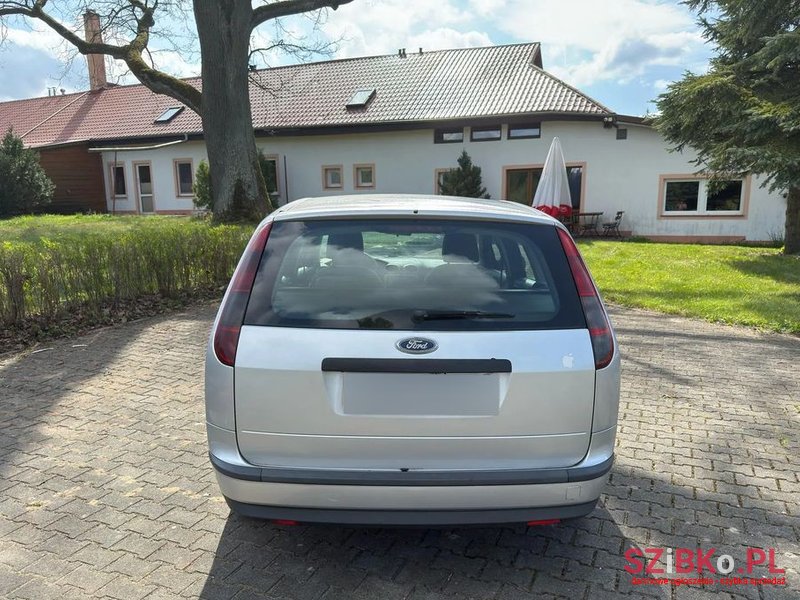 2005' Ford Focus photo #5