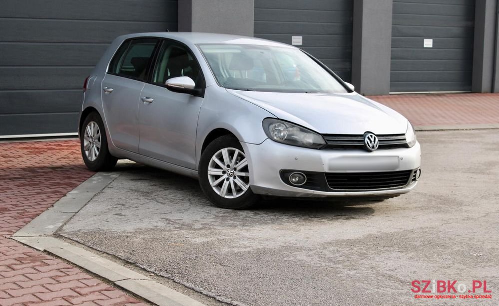 2012' Volkswagen Golf photo #2