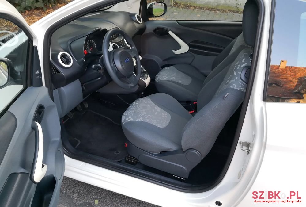 2011' Ford Ka 1.2 Trend+ Eu5 photo #5