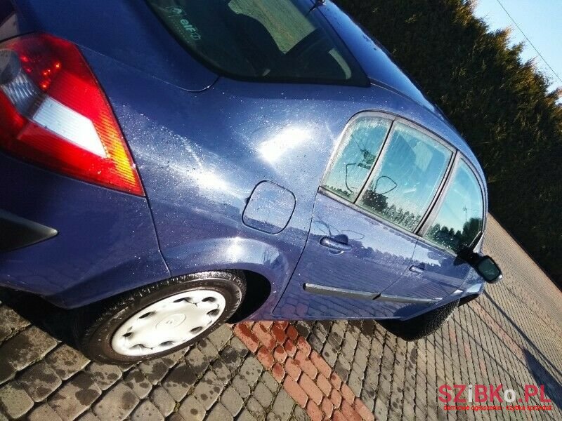 2004' Renault Megane photo #2