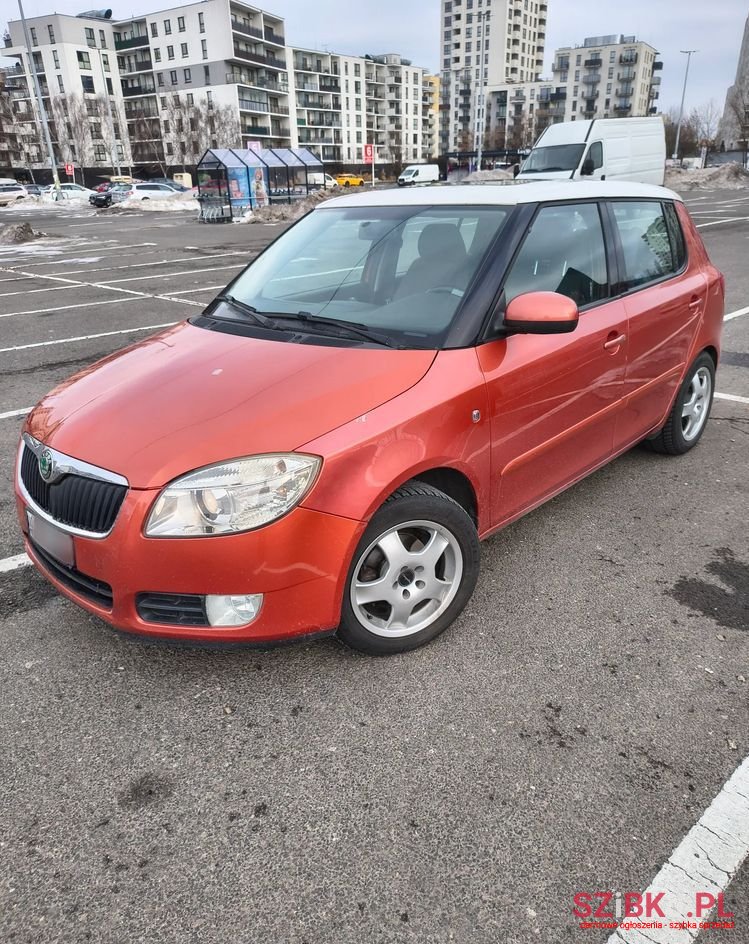 2008' Skoda Fabia 1.6 16V Sportline photo #1