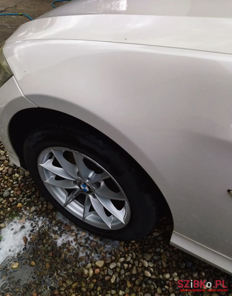 2008' BMW 3 Series 318D photo #6