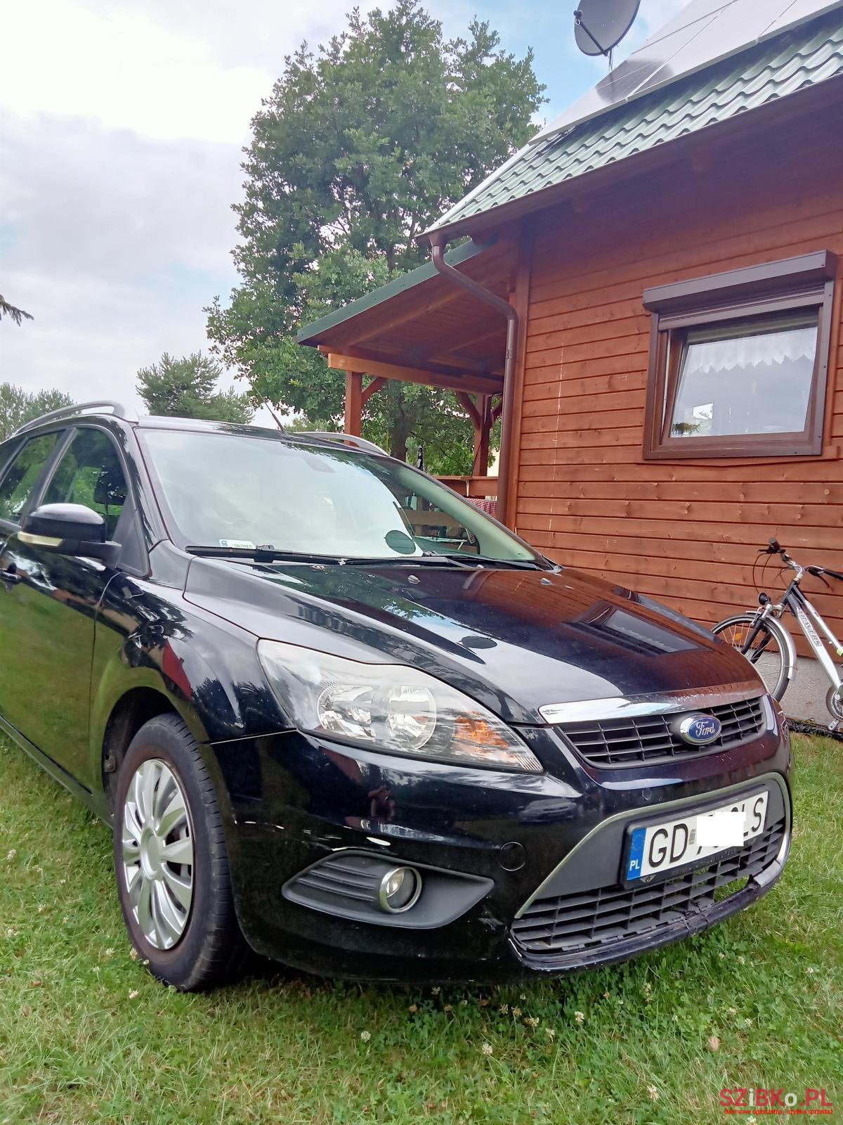 2010' Ford Focus photo #1