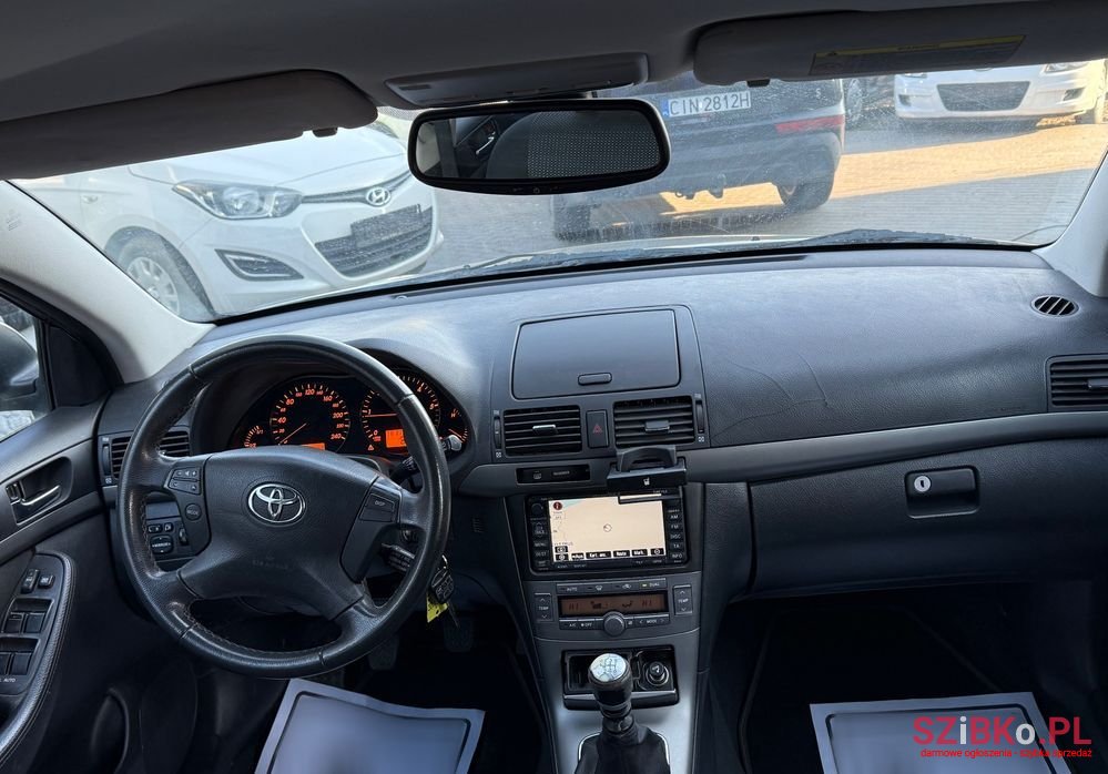 2008' Toyota Avensis 2.0 D-4D Premium photo #5