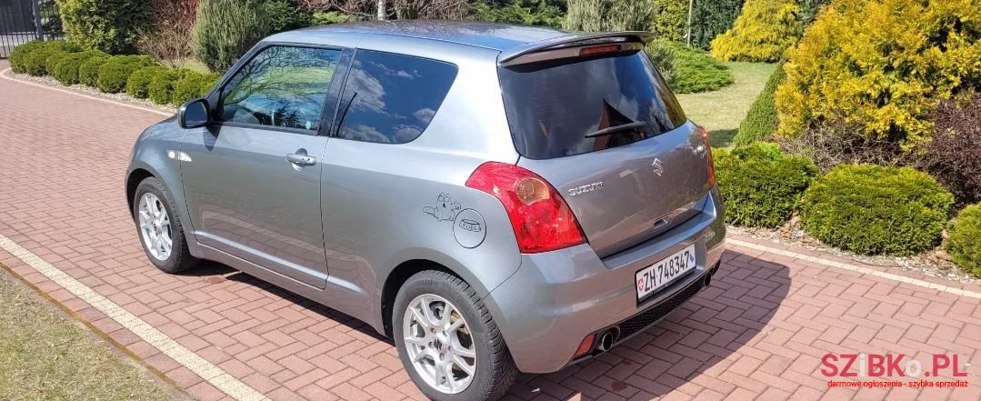 2010' Suzuki Swift Sport photo #5