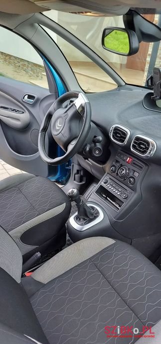 2013' Citroen C3 Picasso photo #6