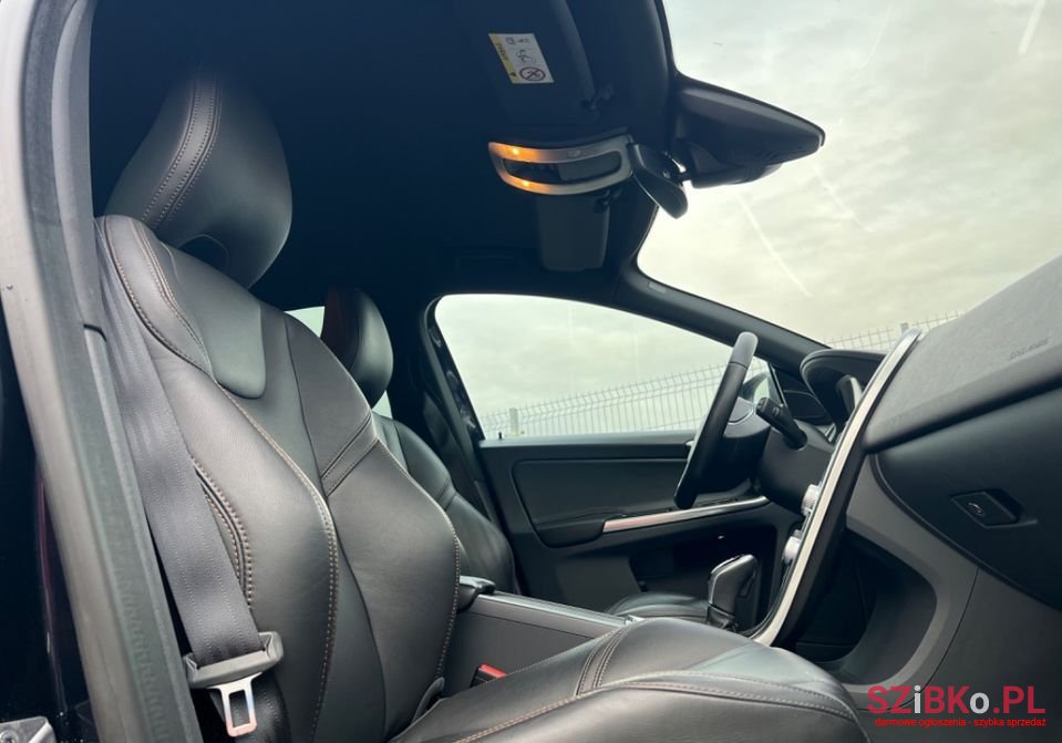 2017' Volvo Xc 60 photo #6