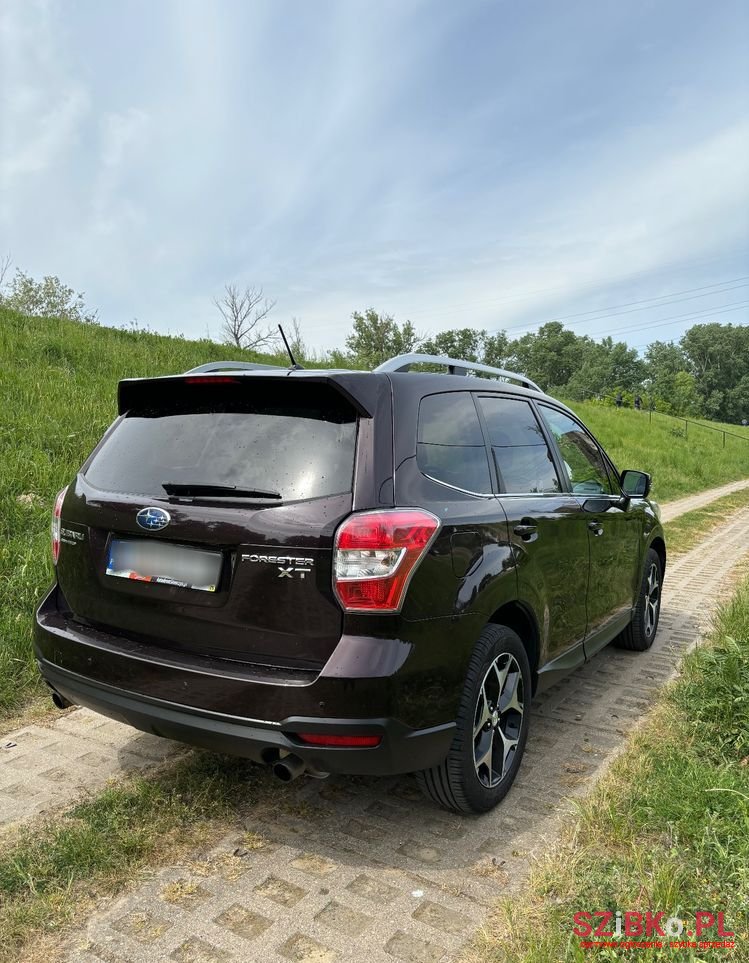 2013' Subaru Forester photo #5