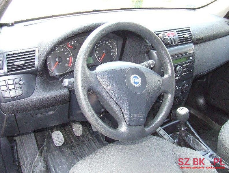 2002' Fiat Stilo photo #1