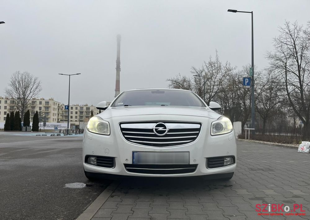 2012' Opel Insignia 2.0 T Cosmo photo #2