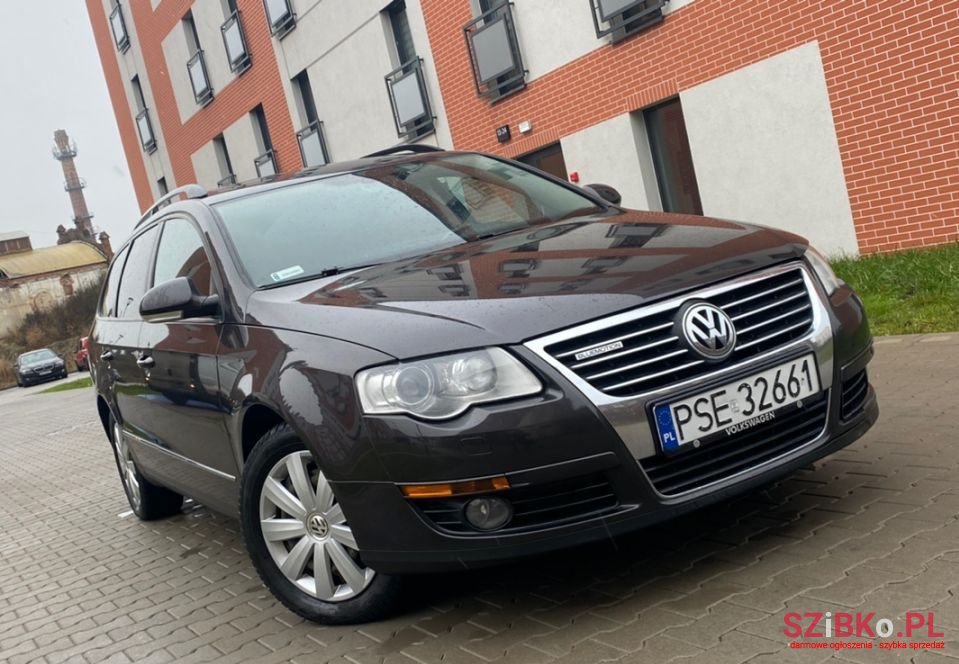 2008' Volkswagen Passat photo #1
