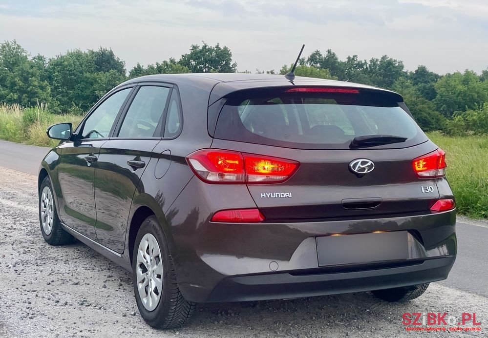 2017' Hyundai i30 1.4 Classic + photo #4