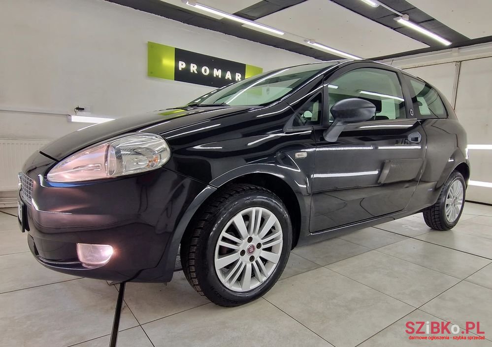 2007' Fiat Grande Punto 1.4 8V Dynamic photo #6