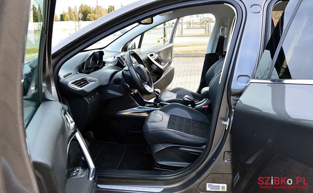 2013' Peugeot 2008 photo #6