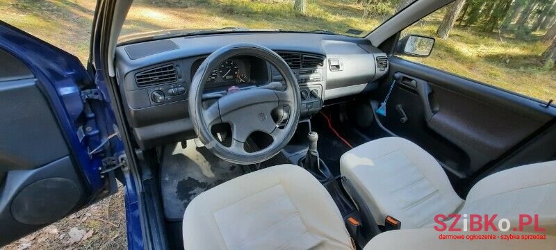 1996' Volkswagen Golf photo #1