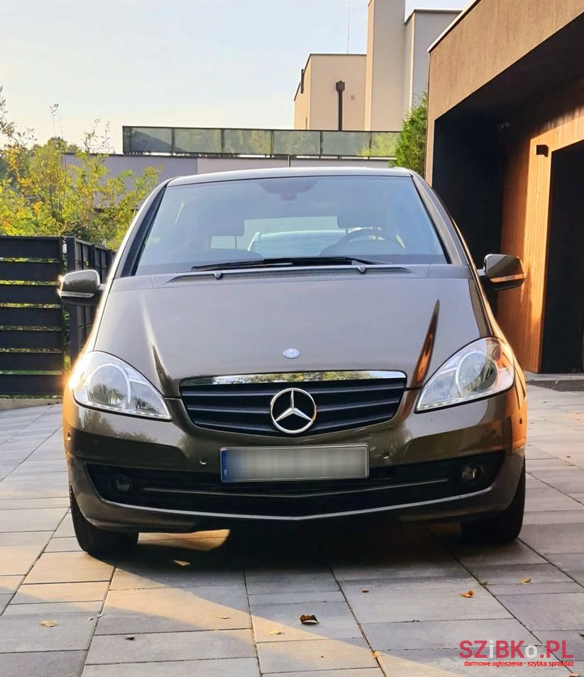 2010' Mercedes-Benz A-Class photo #5