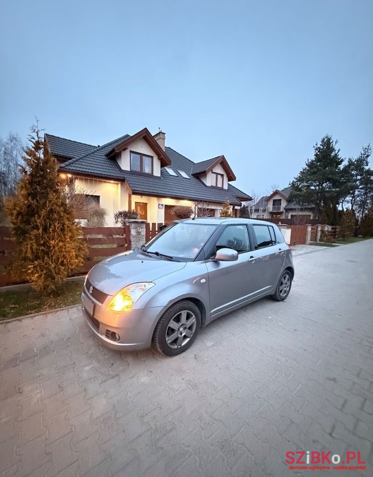 2006' Suzuki Swift photo #1