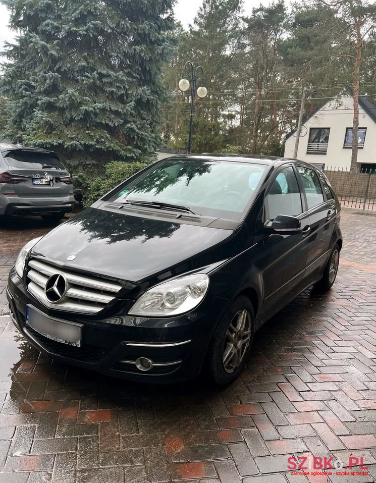 2010' Mercedes-Benz B-Class photo #2