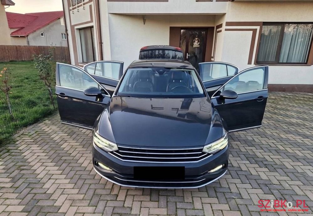 2021' Volkswagen Passat photo #6