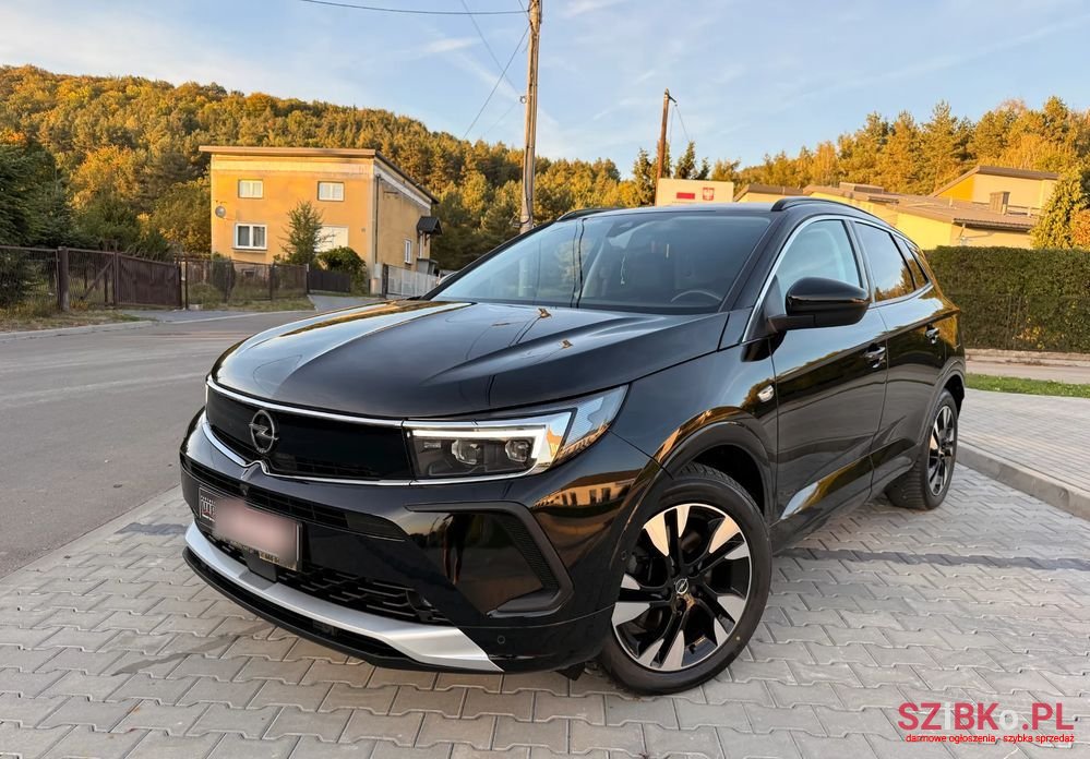 2022' Opel Grandland 1.6 T Phev Gs photo #1