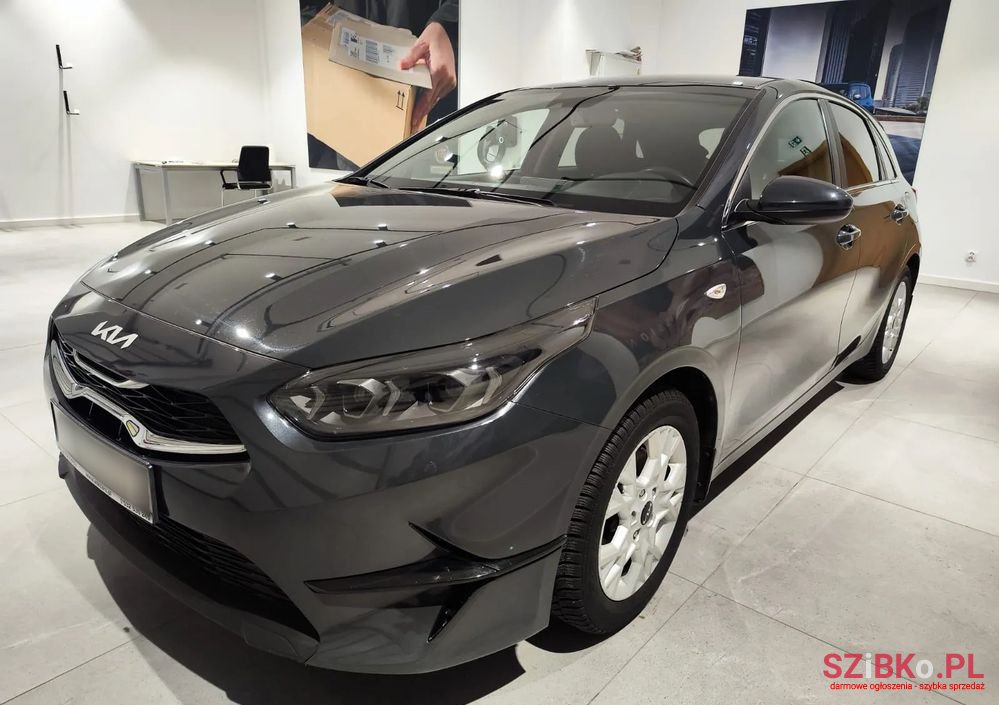 2022' Kia Ceed 1.5 T-Gdi M photo #1