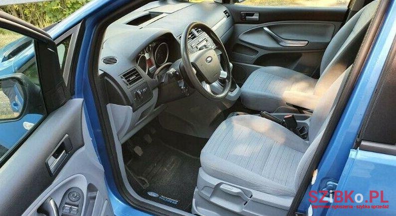 2009' Ford Focus photo #2