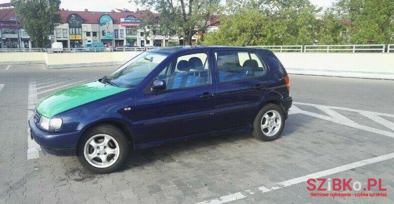 1999' Volkswagen Polo photo #1