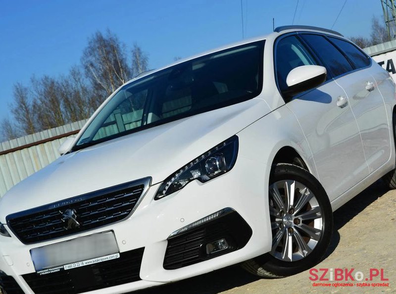 2020' Peugeot 308 photo #2