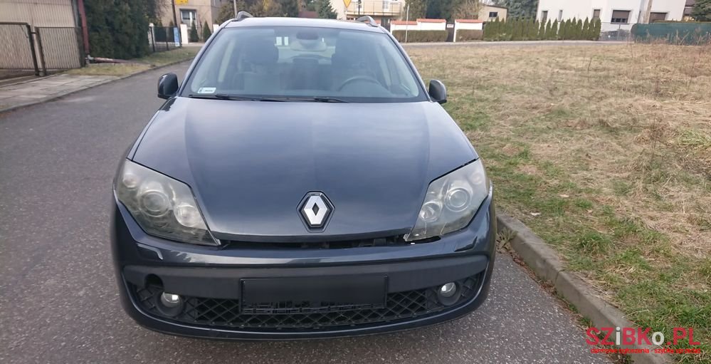 2010' Renault Laguna 2.0 Dci Dynamique photo #4