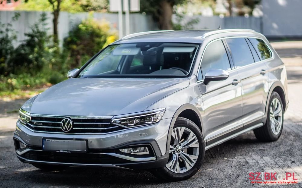 2021' Volkswagen Passat Variant photo #4