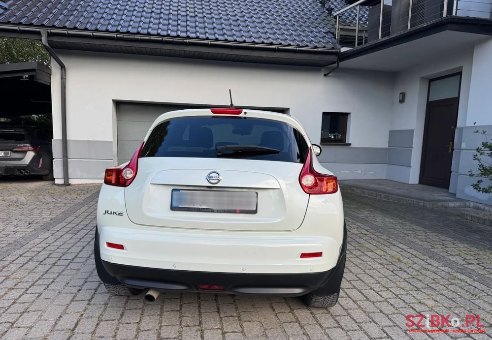 2011' Nissan Juke 1.6 T Tekna 4X4 photo #6