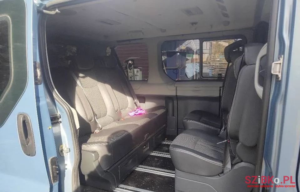 2012' Renault Trafic photo #2