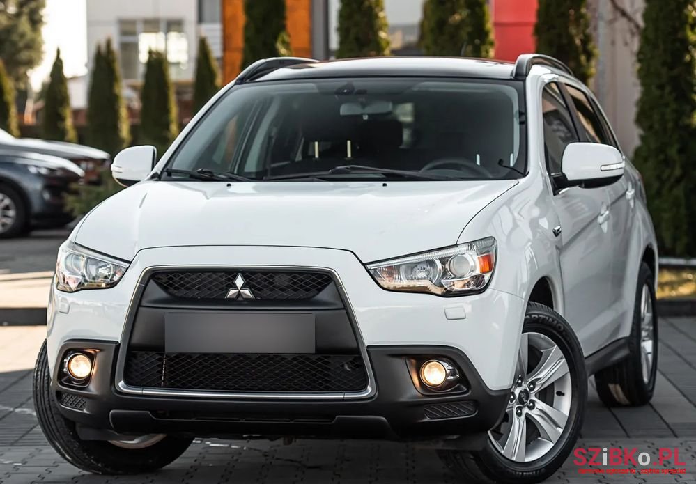2011' Mitsubishi ASX photo #5