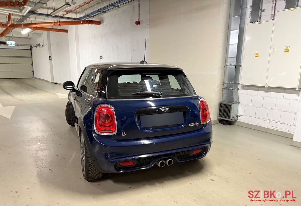 2016' MINI Cooper S Seven photo #4