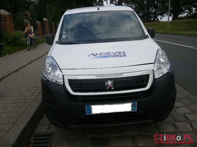 2017' Peugeot Partner photo #5