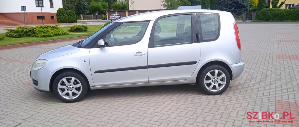 2008' Skoda Roomster 1.2 12V Style photo #4
