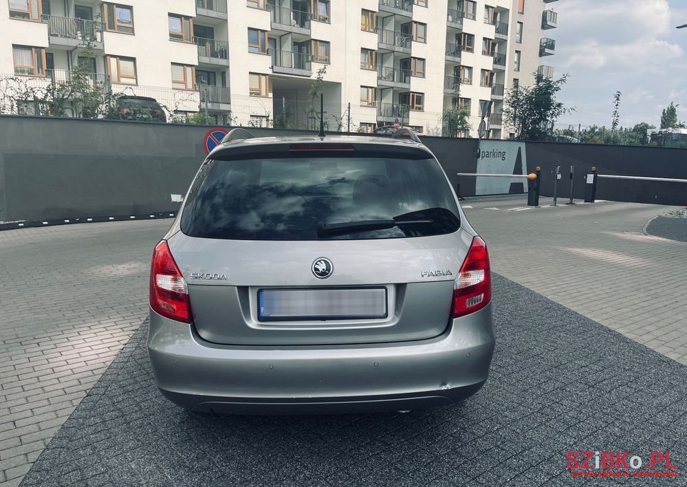 2014' Skoda Fabia 1.2 Tsi Ambiente photo #5