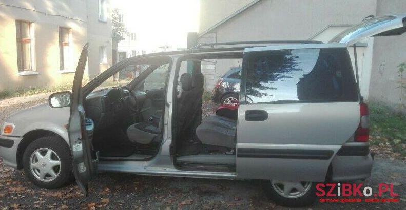 1999' Opel Sintra photo #1