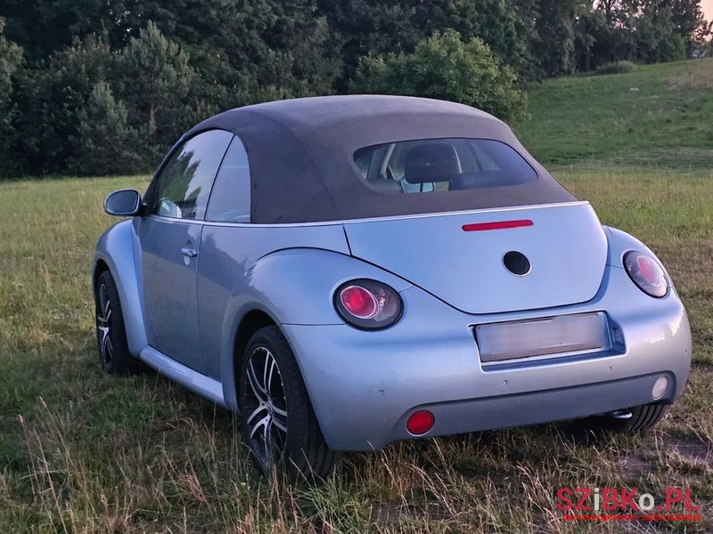 2004' Volkswagen New Beetle 1.8T photo #5
