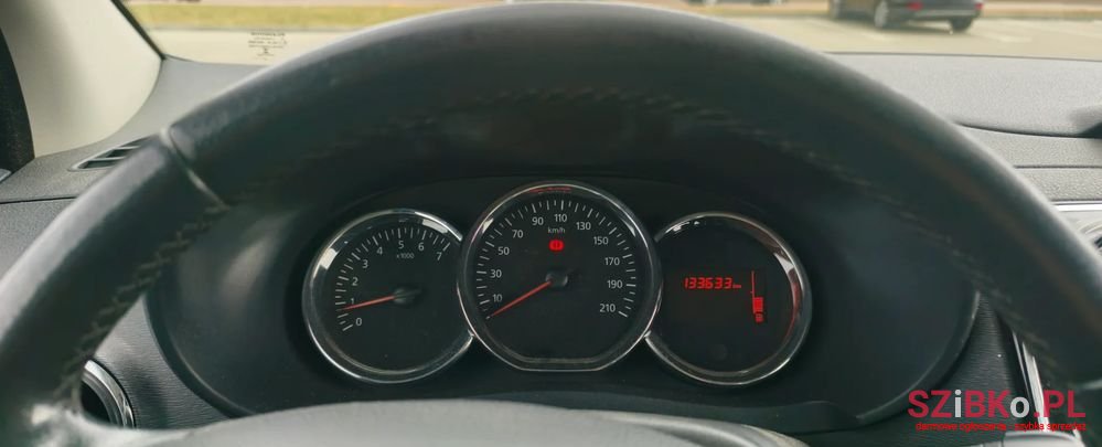 2015' Dacia Lodgy 1.2 Tce Laureate photo #3