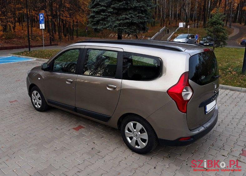 2012' Opel Zafira photo #1