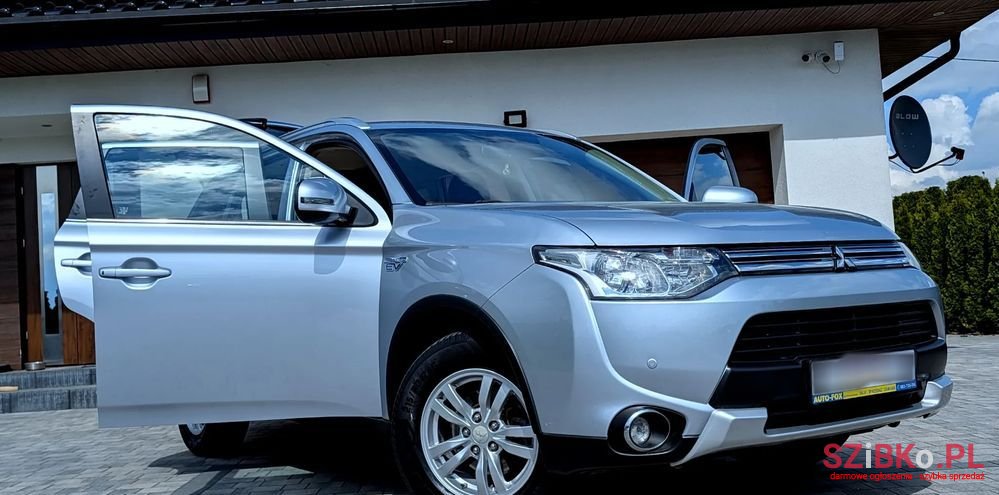 2015' Mitsubishi Outlander Instyle Navi + photo #2