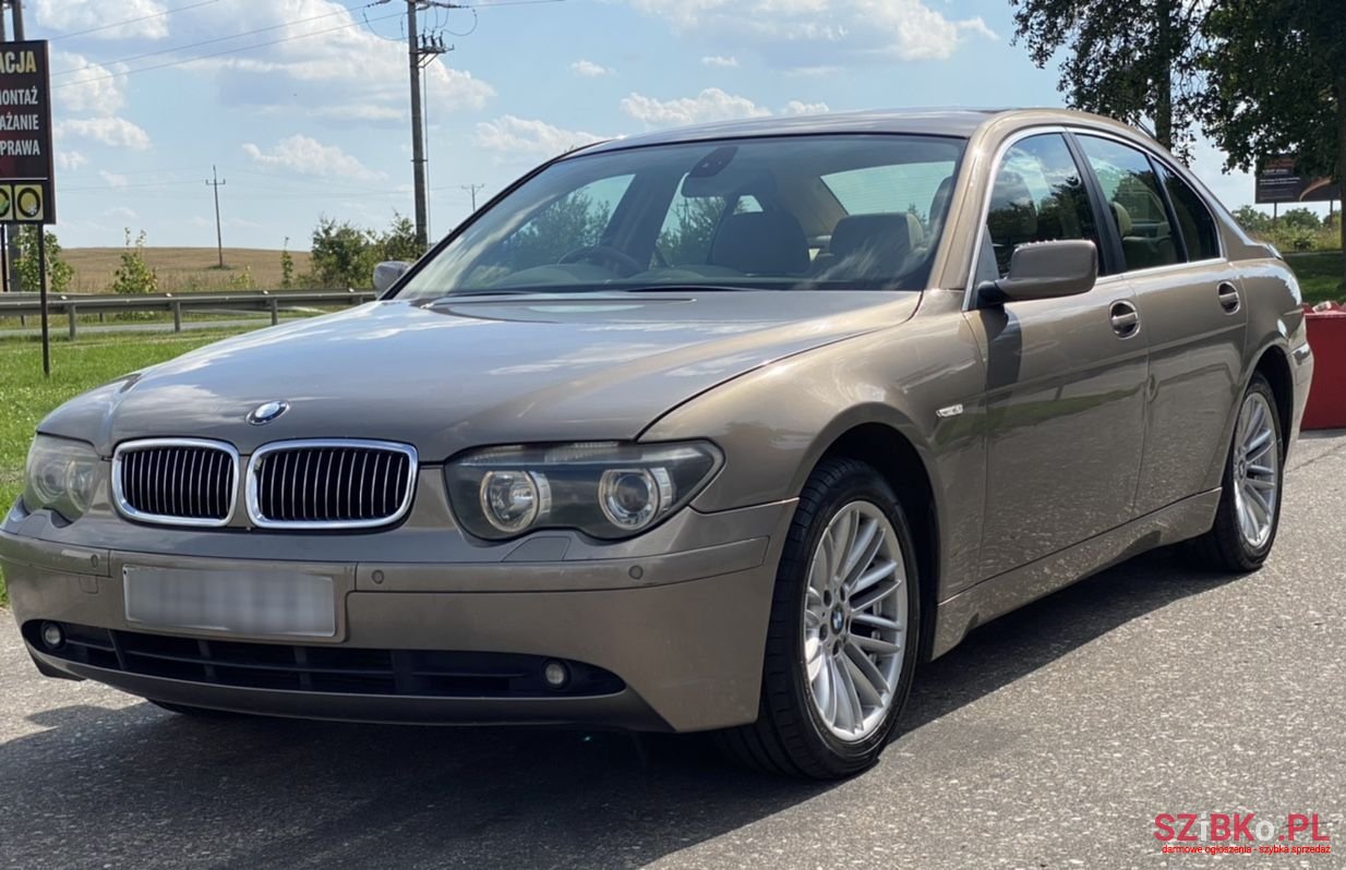 2004' BMW 7 Series photo #2