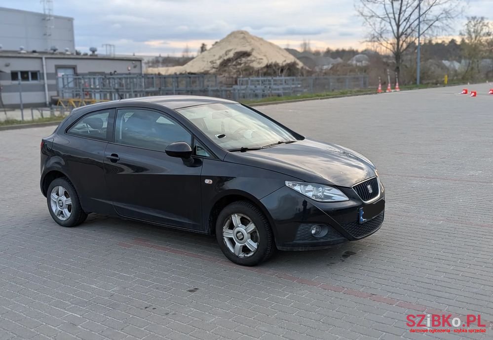 2008' SEAT Ibiza Sc 1.4 16V Style photo #2