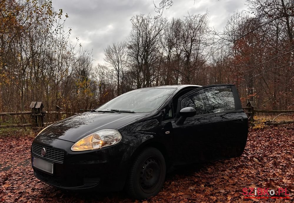 2009' Fiat Grande Punto 1.4 8V Start photo #2
