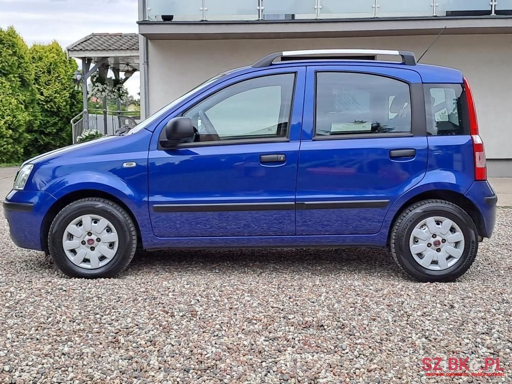 2010' Fiat Panda photo #3