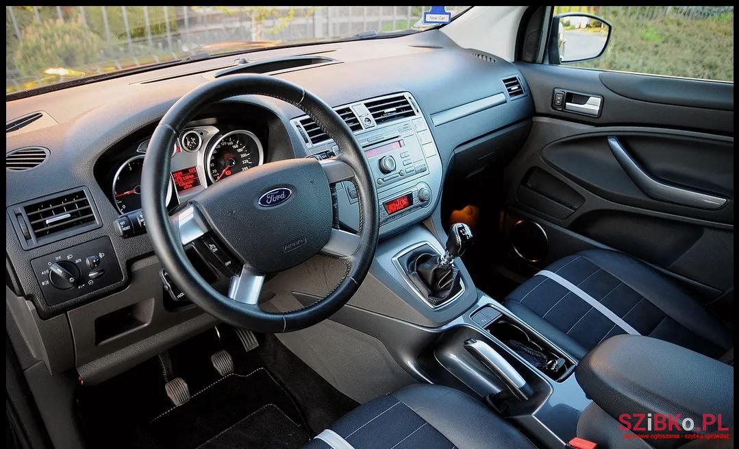 2010' Ford Kuga photo #5