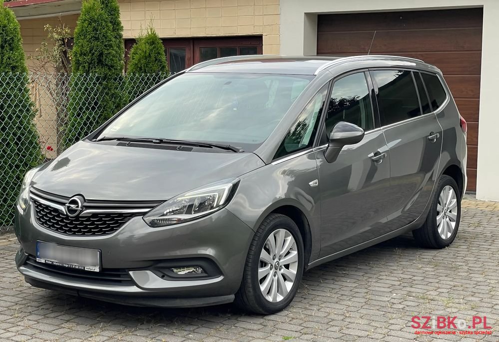2016' Opel Zafira photo #5